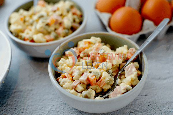 KHA-Huzarensalade-(9) Gezonde Koolhydraatarme Huzarensalade Recept